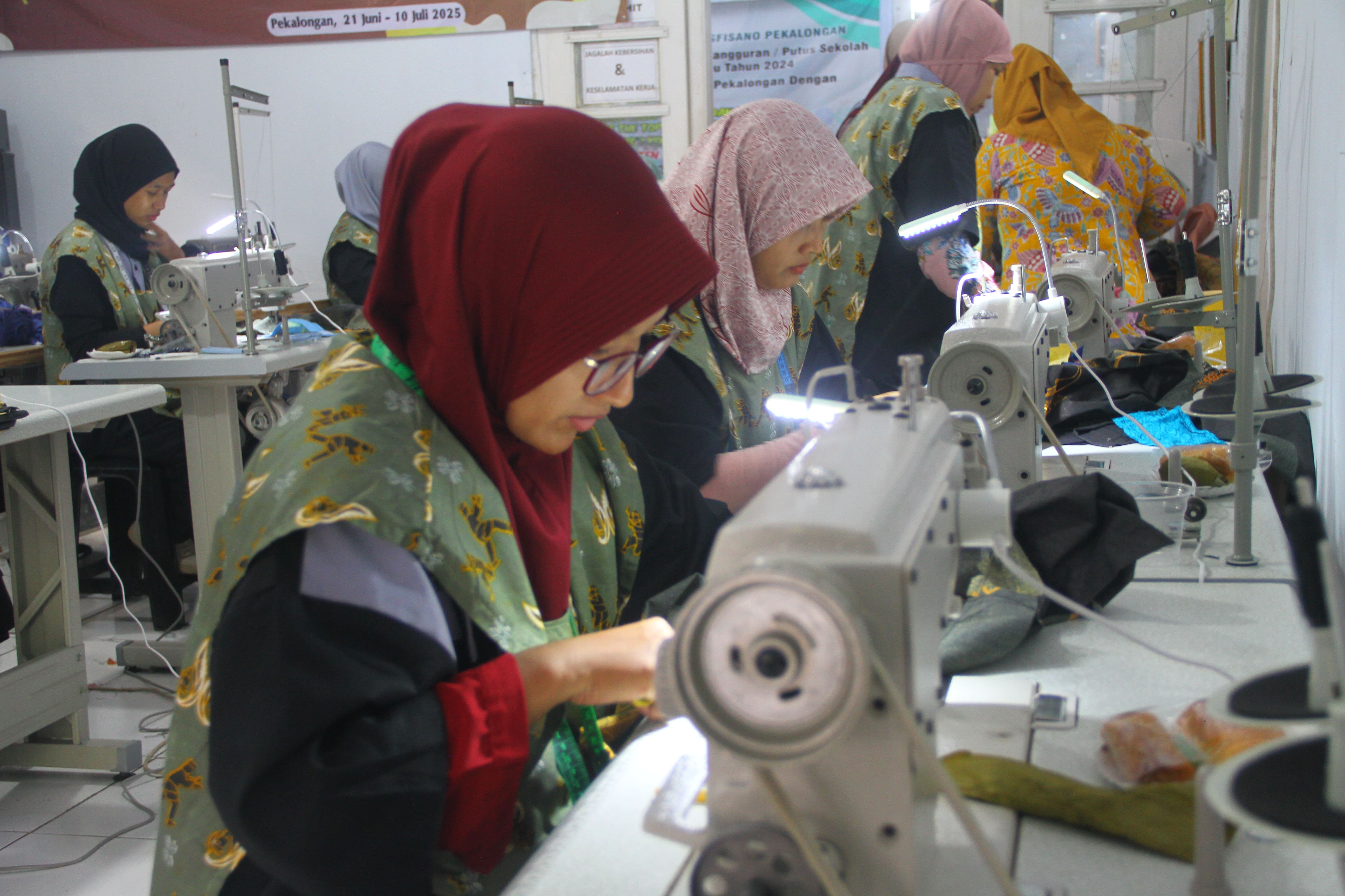 Pelatihan menjahit